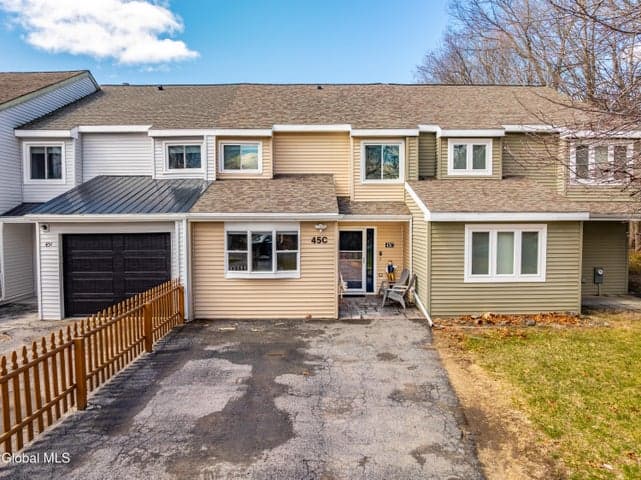45C White Farms Road, Saratoga Springs, NY, photo 1