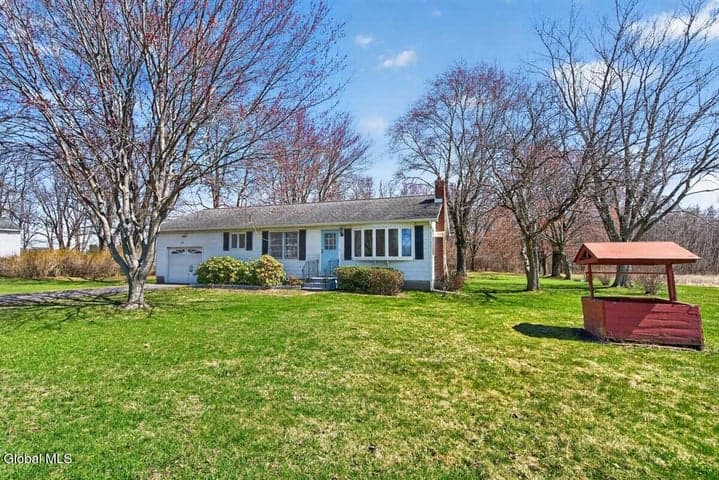 720 Mac Elroy Road, Clifton Park, NY, photo 1