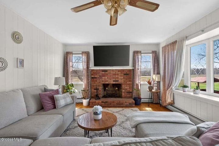 720 Mac Elroy Road, Clifton Park, NY, photo 5