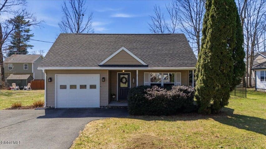 17 Franklin Street, Glens Falls, NY, photo 1