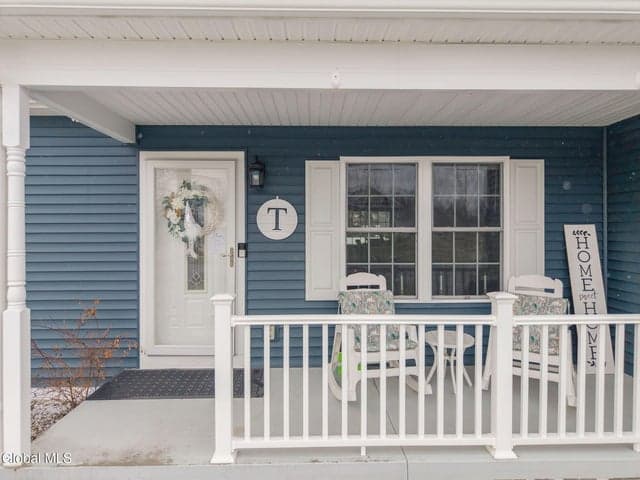 4 Luke Lane, Kingsbury, NY, photo 3