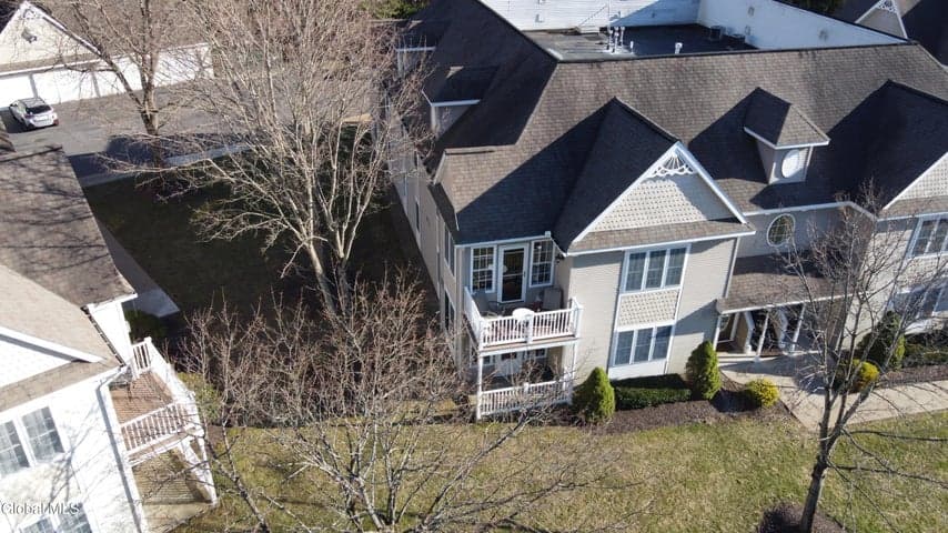 407 Mallards Pond Lane, Guilderland, NY, photo 4