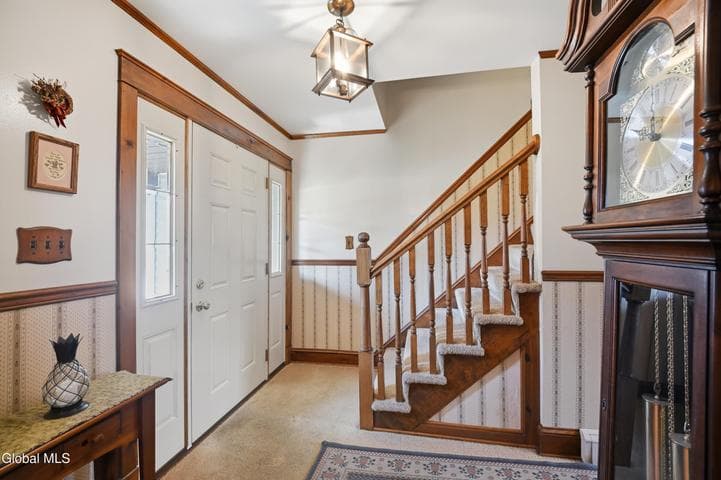 14 Leonard Drive, Colonie, NY, photo 3