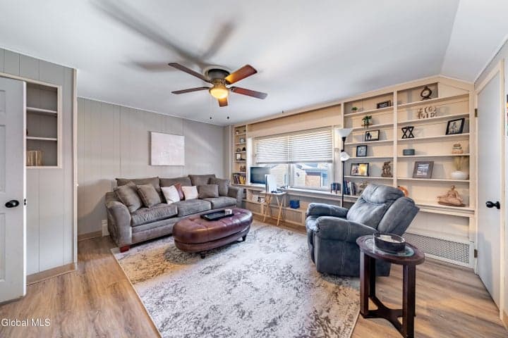 50 Glynn Street, Albany, NY, photo 4