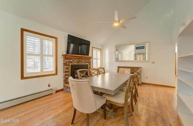 6 Crown Pt., Clifton Park, NY, photo 3