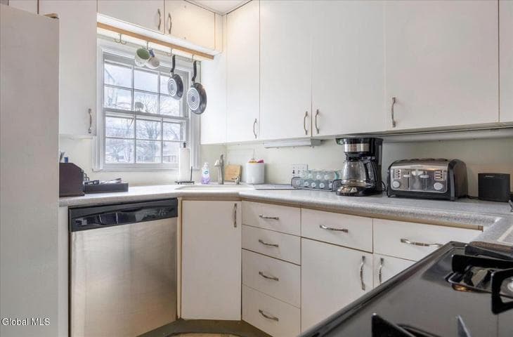 1423 Belmont Avenue, Schenectady, NY, photo 3