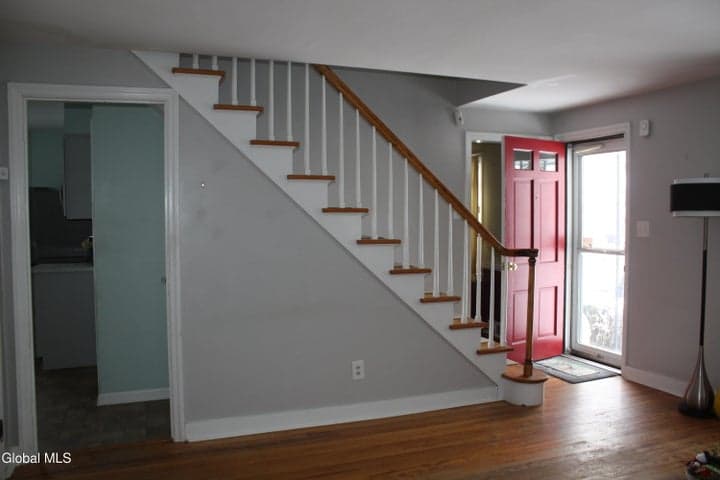 35 Pine Street, Glenville, NY, photo 4