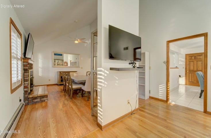 6 Crown Pt., Clifton Park, NY, photo 5