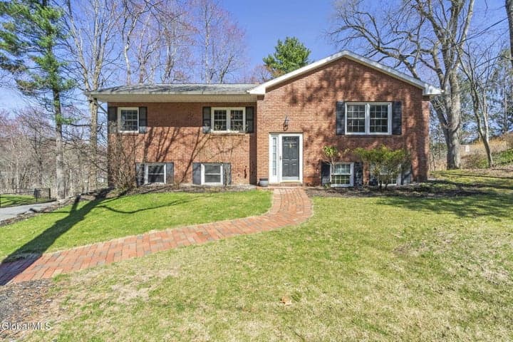 8 Saddle Hill Road, Poestenkill, NY, photo 2