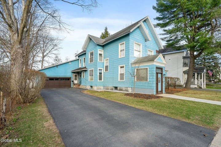 497 Glen Street, Glens Falls, NY, photo 3