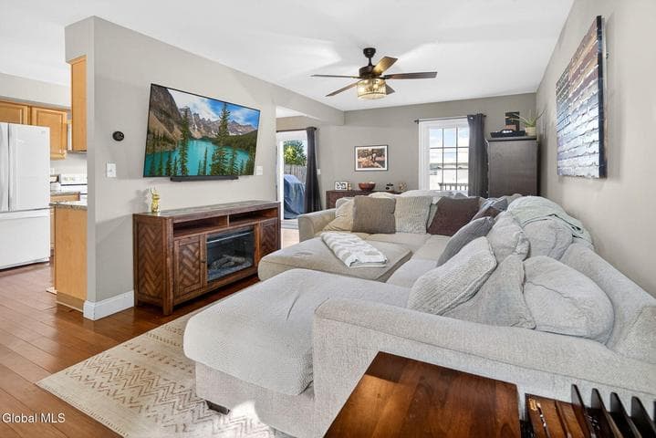 214 Whitetail Court, Ballston Spa, NY, photo 4