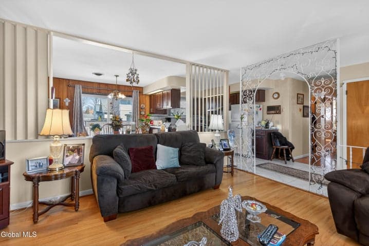20 Willow Street, Rotterdam, NY, photo 4