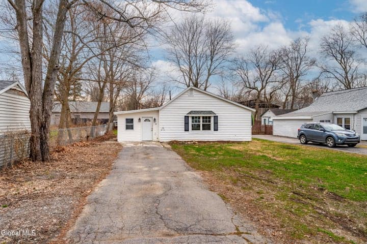 149 Larrabee Road, Schenectady, NY, photo 2