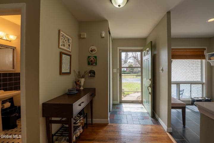 52 Hawthorne Avenue, Albany, NY, photo 3