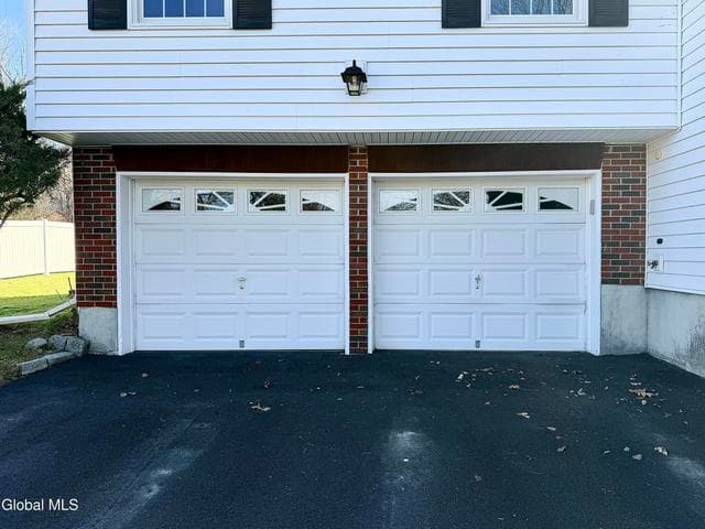 11 Petticoat Lane, Brunswick, NY, photo 2