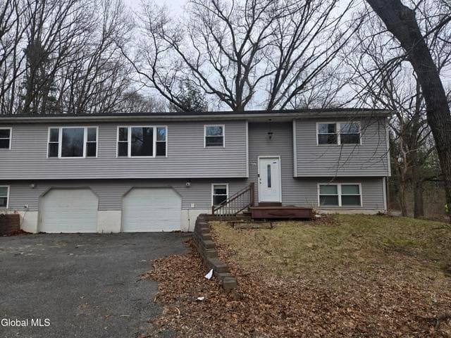 627 Englemore Road, Clifton Park, NY, photo 5