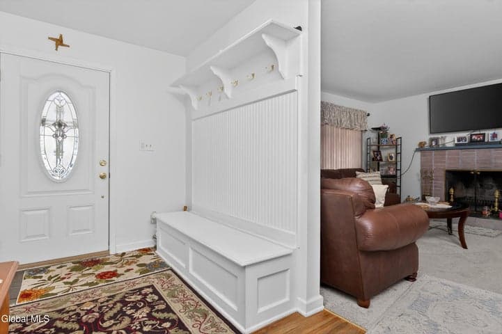 6 Nicholas Drive, Colonie, NY, photo 4