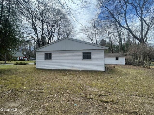 8 Clover Lane, Loudonville, NY, photo 4
