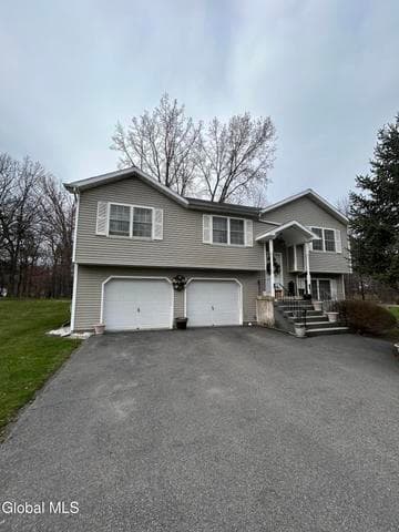 4201A Albany Street, Colonie, NY, photo 1