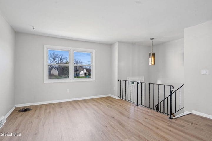 2 Avery Avenue, Colonie, NY, photo 2