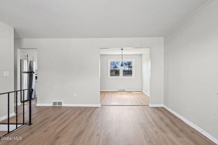 2 Avery Avenue, Colonie, NY, photo 3