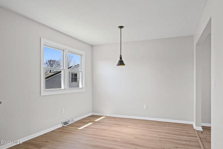 2 Avery Avenue, Colonie, NY, photo 4