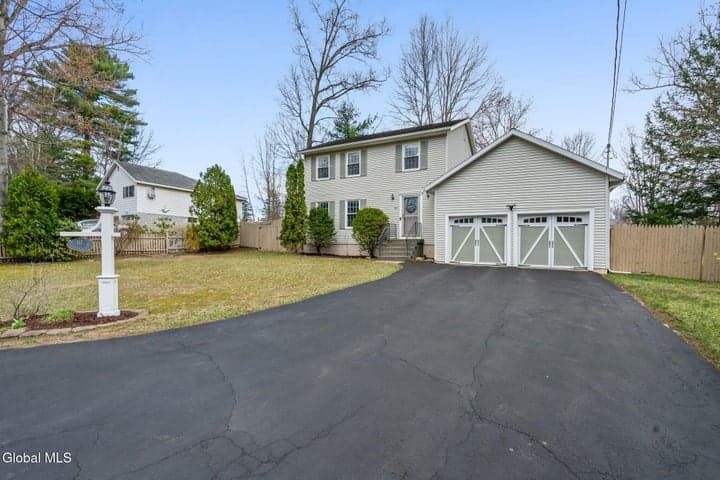 117 Woodin Road, Halfmoon, NY, photo 2