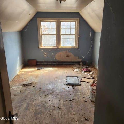208 Hampton Avenue, East Greenbush, NY, photo 3