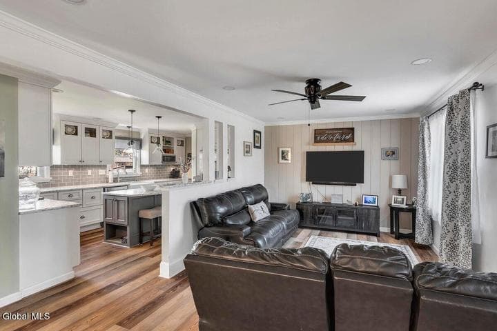1022 Day Road, Rotterdam, NY, photo 3