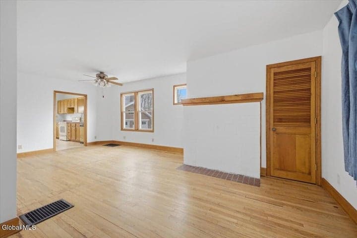 18 Pine Avenue, Colonie, NY, photo 4