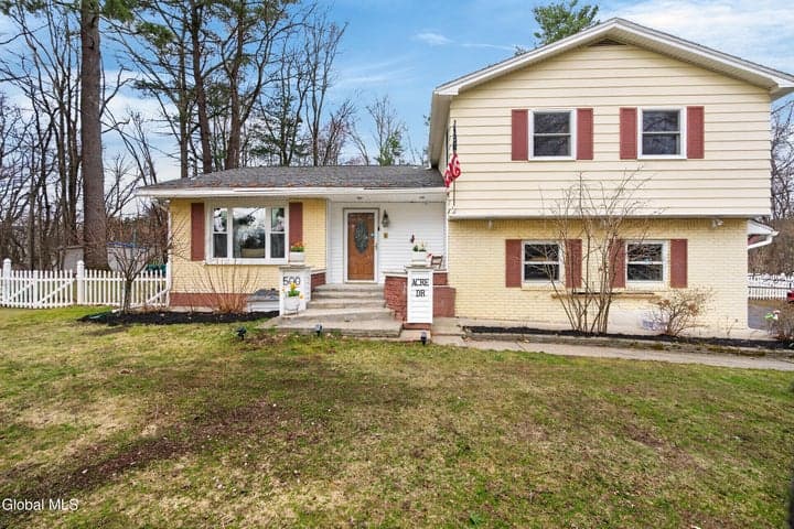500 Acre Drive, Guilderland, NY, photo 1