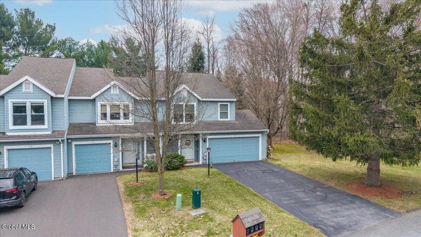 114 Stoney Creek Drive, Clifton Park, NY, photo 2