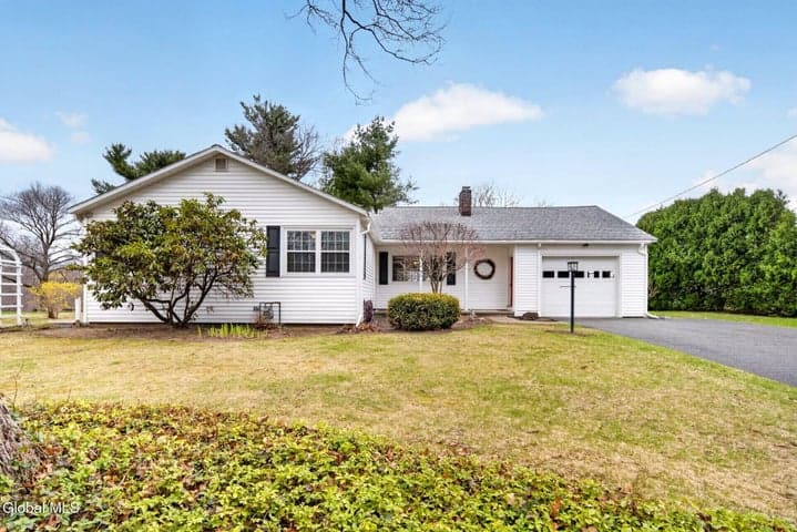 1041 Niskayuna Road, Niskayuna, NY, photo 2