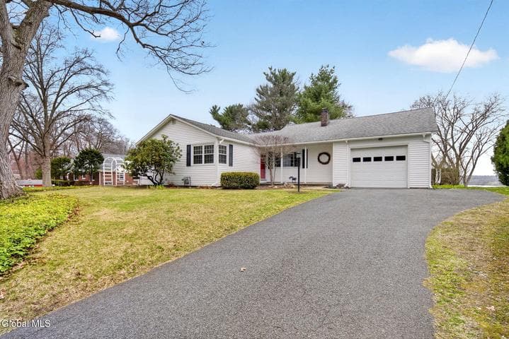 1041 Niskayuna Road, Niskayuna, NY, photo 1