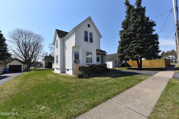 2 E Decker Street, Johnstown, NY, photo 2