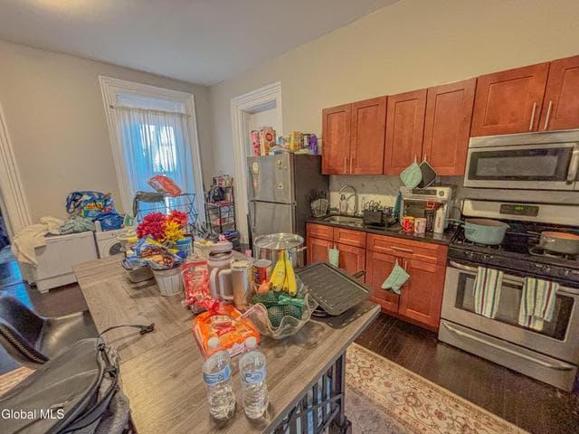 81 Ten Broeck Street, Albany, NY, photo 4