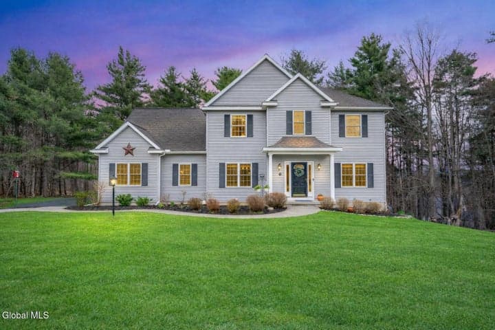 6 Sunrise Terrace, North Greenbush, NY, photo 1