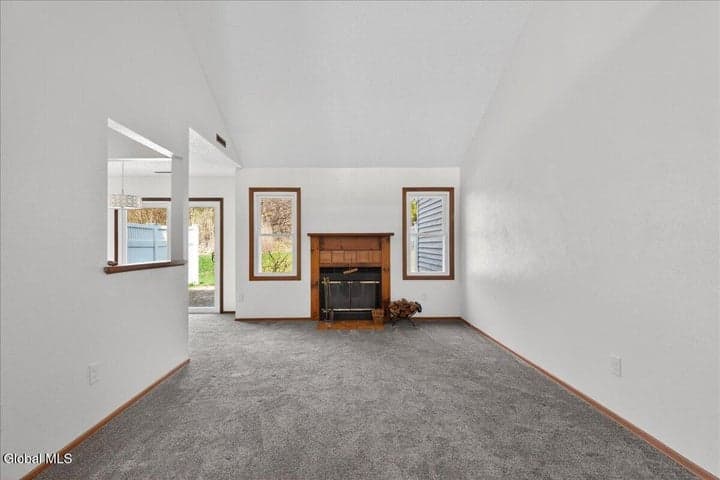 34 Westchester Drive, Clifton Park, NY, photo 4