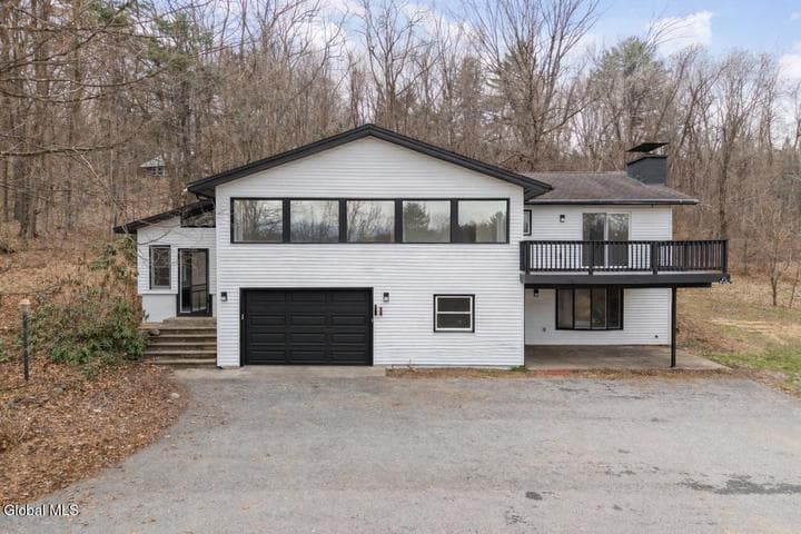 122 Parkhurst Road, Wilton, NY, photo 1
