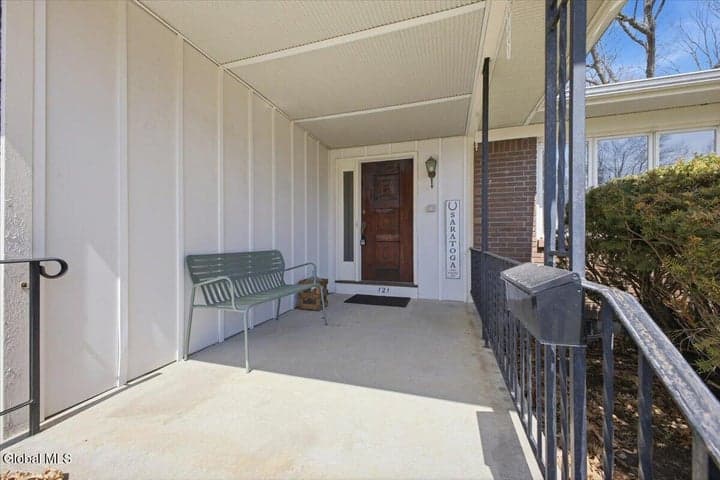 121 Fifth Avenue, Saratoga Springs, NY, photo 5