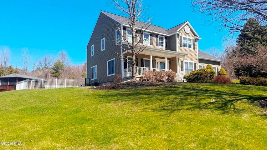 61 Indian Pipe Drive, North Greenbush, NY, photo 4