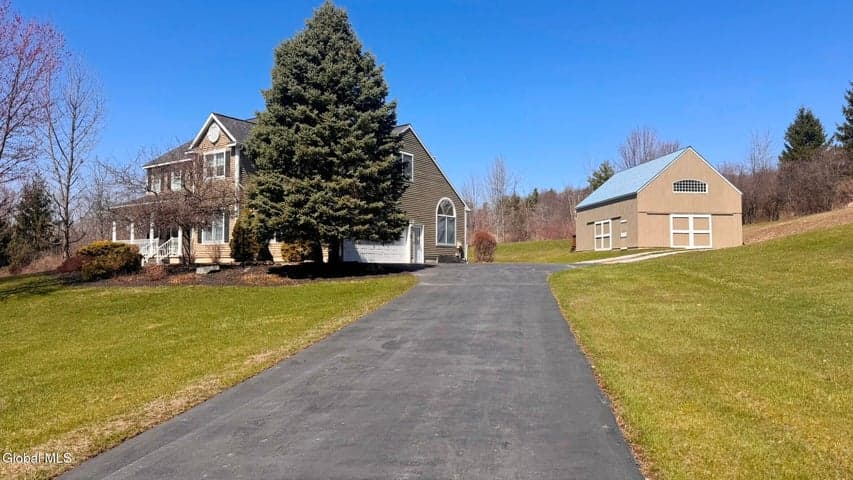 61 Indian Pipe Drive, North Greenbush, NY, photo 5