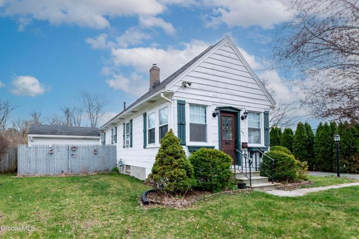 66 New Turnpike Road, Troy, NY, photo 4