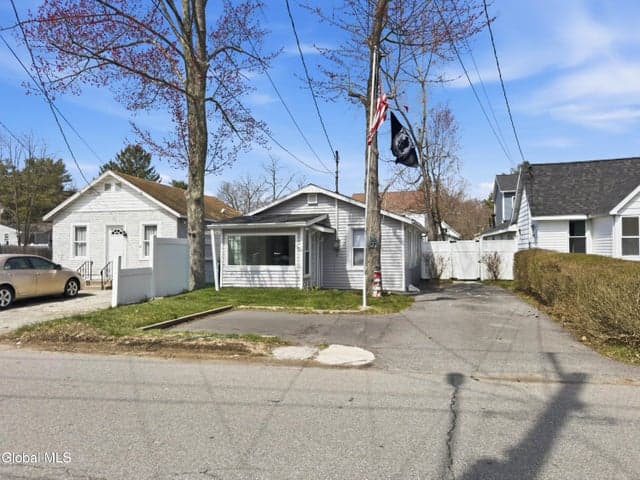 43 Virginia Avenue, Colonie, NY, photo 1