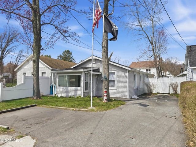 43 Virginia Avenue, Colonie, NY, photo 2