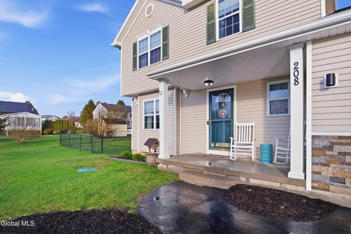 208 Springdale Way, Rotterdam, NY, photo 5