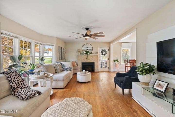 51 Main Street, Poestenkill, NY, photo 4