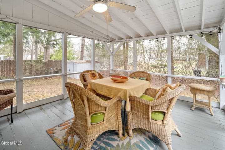 6 Springwood Drive, Saratoga Springs, NY, photo 2