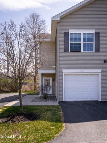 602 Worthington Terrace, North Greenbush, NY, photo 1