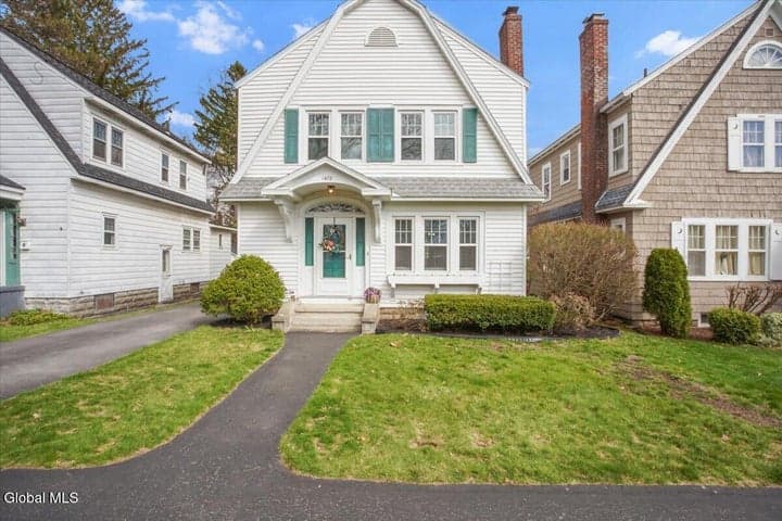 1472 Baker Avenue, Niskayuna, NY, photo 2